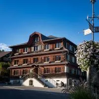 Hirschen - Fine Hotel, Restaurant & Spa，位于施瓦岑贝格的酒店