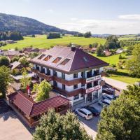 Gasthaus Hotel Beim Erich，位于Oberhofen am Irrsee的酒店