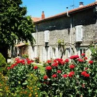 Les noyers aulnay,位于Aulnay的酒店