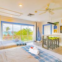 Panoramic Cottage at Viking Hill - Love Beach，位于拿骚林丁平德林国际机场 - NAS附近的酒店