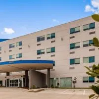 GLō Best Western Tulsa-Catoosa East Route 66，位于卡图萨的酒店