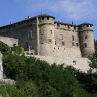 Castello Di Compiano Hotel Relais Museum，位于Compiano的酒店