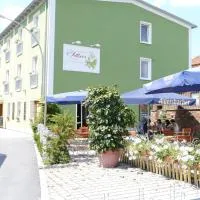 Hotel-Gasthof-Fellner，位于林区富尔特的酒店