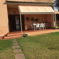 La Casa sotto la Torre antica，位于奇亚的酒店