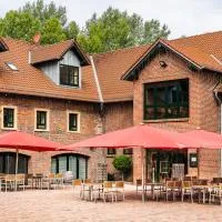 ClassicX Landhaus & Hotel - Bed & Breakfast，位于Gensingen的酒店