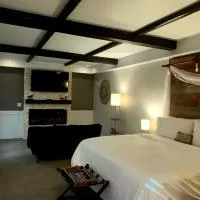 Cedar Stables Inn & Suites，位于桑达斯基的酒店