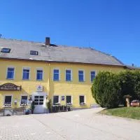 Pension & Gasthof Erbgericht Höhenlage 850m，位于马林贝格的酒店