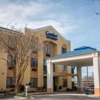 Comfort Inn & Suites Morganton South，位于摩根顿的酒店