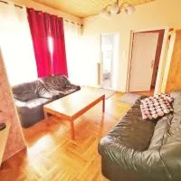 Apartman Poirot Balcony，位于埃尔德的酒店