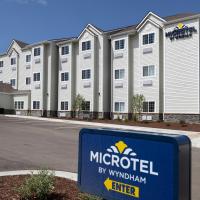 Microtel Inn & Suites by Wyndham Loveland，位于拉夫兰柯林斯堡拉夫兰市机场 - FNL附近的酒店
