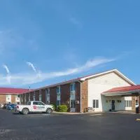 Econo Lodge Inn & Suites Escanaba North，位于埃斯卡诺巴的酒店
