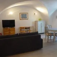 Appartement tout confort 2-4 personnes Joyeuse-ARDECHE，位于茹瓦厄斯的酒店