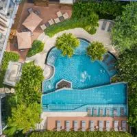 Hotel Amber Pattaya，位于芭堤雅市中心的酒店