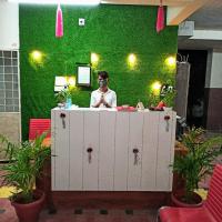 Hotel Relax Inn，位于那格浦尔巴巴萨海布·阿姆倍伽尔博士国际机场 - NAG附近的酒店