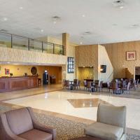 Quality Inn & Suites - Greensboro-High Point，位于格林斯伯勒皮德蒙特三角区机场 - GSO附近的酒店