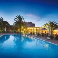 Hôtel Spa Restaurant La Madrague，位于卢恰纳的酒店