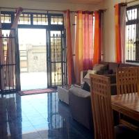 Charming house in Mahebourg with sea view and garden，位于马埃堡西沃萨古尔·拉姆古兰爵士机场 - MRU附近的酒店
