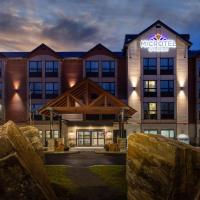 Microtel Inn & Suites by Wyndham Mont Tremblant，位于蒙特朗布朗的酒店