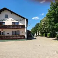 Gasthaus Felbermaier，位于Lampertshofen的酒店