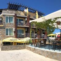 Family Hotel Littoral，位于索佐波尔Gradina Beach的酒店