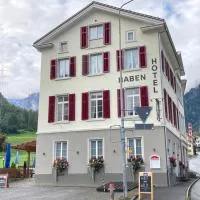 拉本酒店餐厅,位于Linthal的酒店