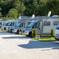 Thermal Camping Velingrad，位于韦林格勒Ladzhene的酒店