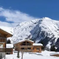 Chalet Breithorn- Perfect for Holiday with Amazing View!，位于上盖斯特尔恩的酒店