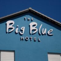 大蓝酒店 - 黑池游乐海滩（Blackpool Pleasure Beach），位于布莱克浦的酒店