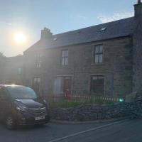 Detached, four bedroom house in Scalloway，位于Scalloway三伯格机场 - LSI附近的酒店