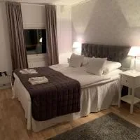 Hotell Kaprifol，位于亨尼博斯特兰德的酒店