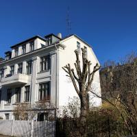 Rooms in quiet white villa apartment Hortensiavej 8 on Frederiksberg C，位于哥本哈根腓特烈斯贝的酒店