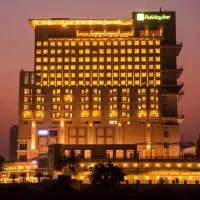 Holiday Inn Gurugram Sector 90, an IHG Hotel，位于古尔冈的酒店