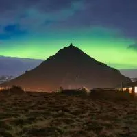 Lava House on the Ocean，位于Arnarstapi的酒店