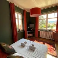 LA VILLA Hôtel-Restaurant，位于萨维尔纳的酒店
