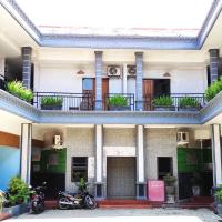 Hotel Salma Syariah Mitra RedDoorz near Terminal Baru Kediri，位于谏义里Dhoho Airport - DHX附近的酒店