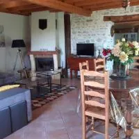 Gîte des Billaudes，位于蒂雷的酒店