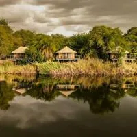 Shametu River Lodge，位于Divundu的酒店