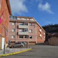 AguasBlancas VUT LE 446，位于La Pola de Gordón的酒店