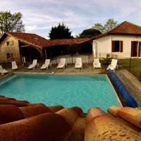 Ensemble de 3 villas avec piscine chauffée, esprit détente，位于桑吉内的酒店