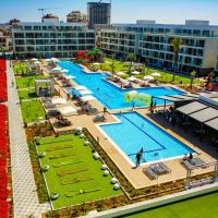 Courtyard Long Beach Holiday Resort，位于Iskele的酒店
