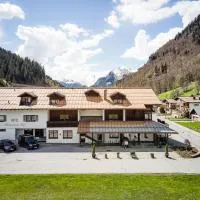 der klostertalerhof，位于克勒施特勒的酒店