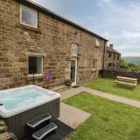 Upper House Barn Saddleworth，位于奥尔德姆的酒店