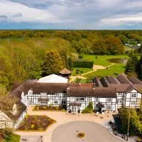 The Limes Country Lodge Hotel & Admiral Restaurant，位于索利赫尔的酒店