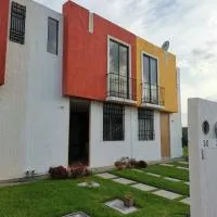 Magnolia house near UTEQ University,位于克雷塔罗的酒店