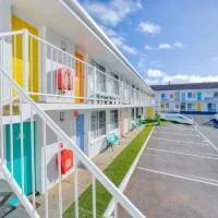 Waves on Banyan formerly Comfort Inn International，位于沃纳姆堡的酒店