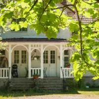 Bo på Bigård Eke Gamla Skola，位于Havdhem的酒店