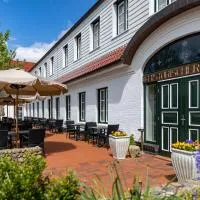Hotel Historischer Krug，位于Oeversee的酒店