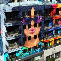 Rise Street Art Hotel，位于拉纳卡的酒店