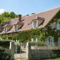 Le Domaine des Carriers - Chambres，位于Chevroches的酒店