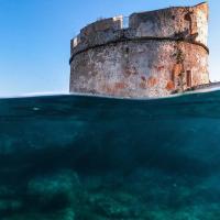 Torre Spagnola di Capo Galera (o del Lazzaretto)，位于费尔蒂利亚的酒店